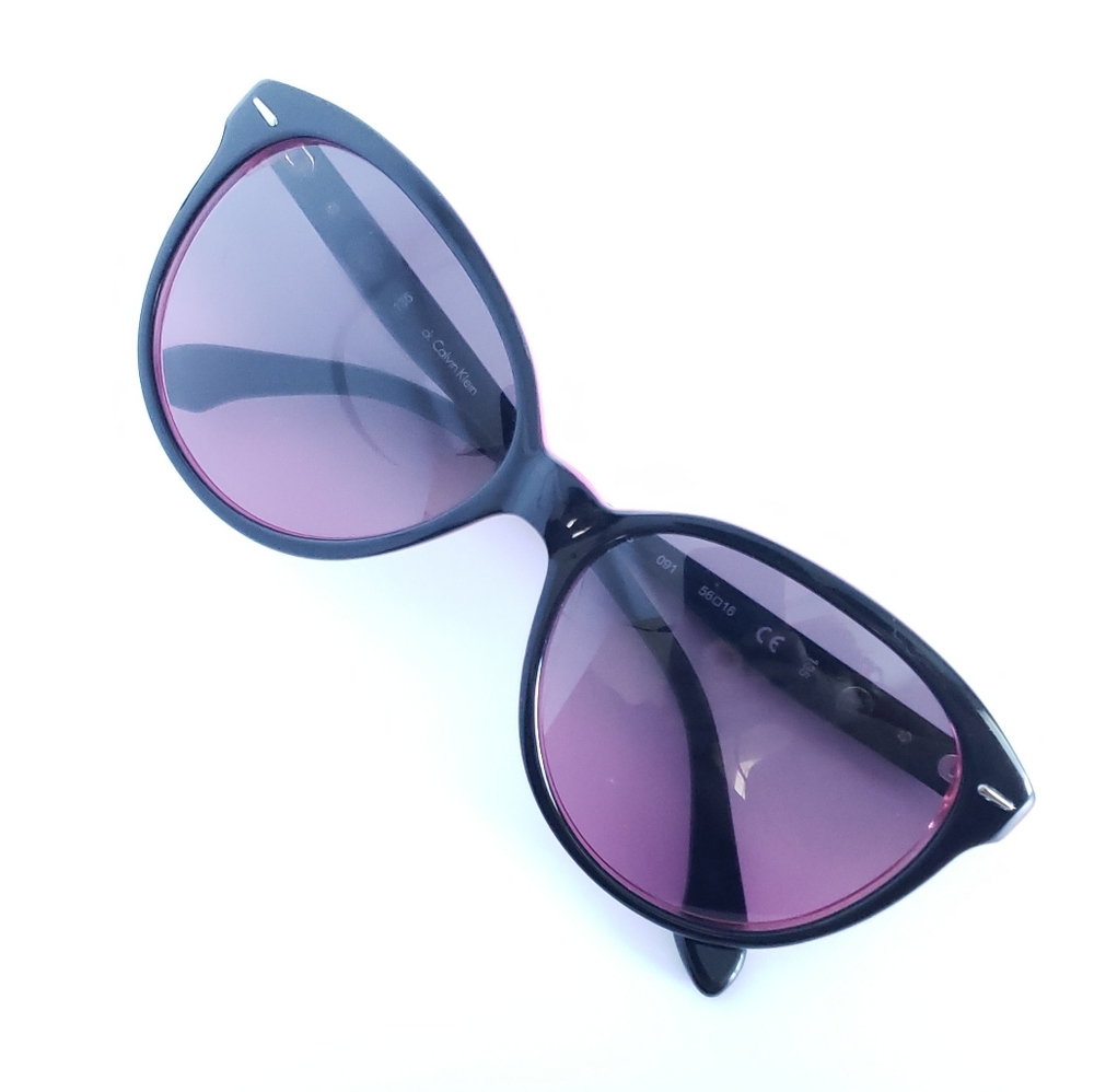 NEW Calvin Klein Black & Pink Rimmed Sunglasses